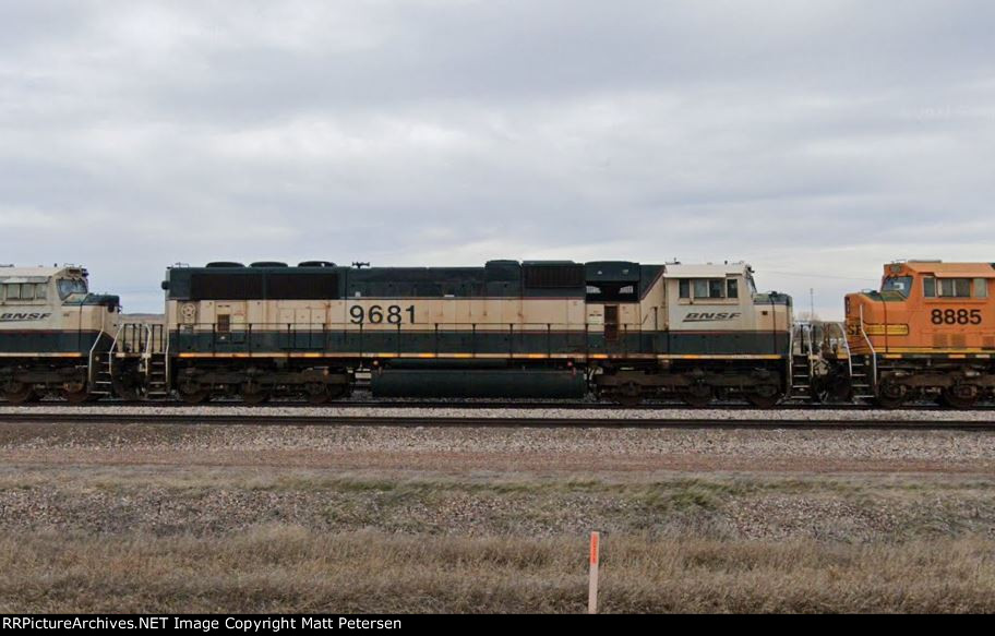 BNSF 9681